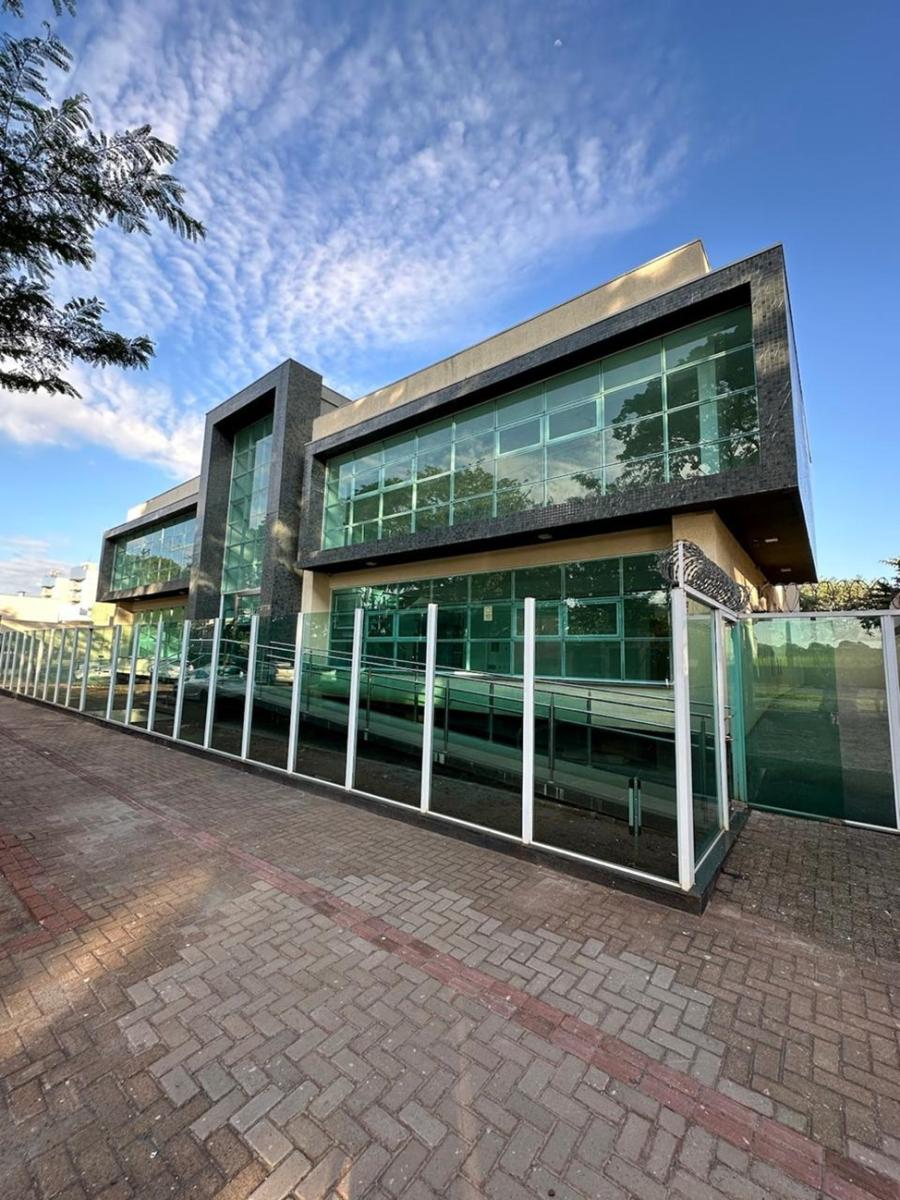 Laudo de Galeria de Salas Comerciais localizado na Avenida Guedner em Maringá PR.