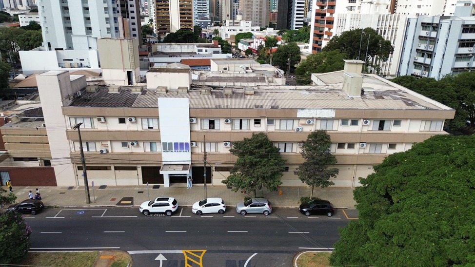 Laudo de Galeria de Salas Comerciais localizado na Avenida Guedner em Maringá PR.